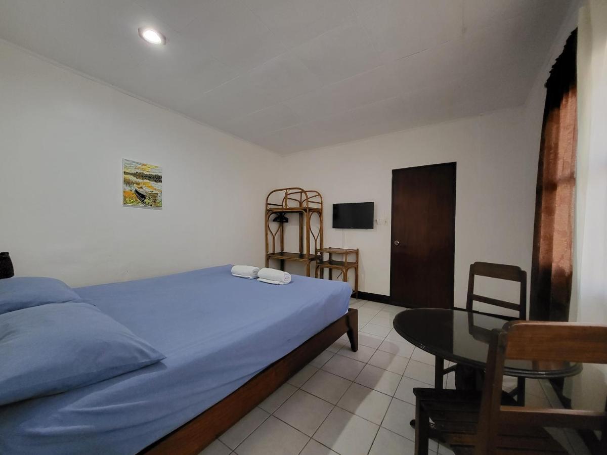 Ayahay Sa Matutina Puerto Princesa Room photo