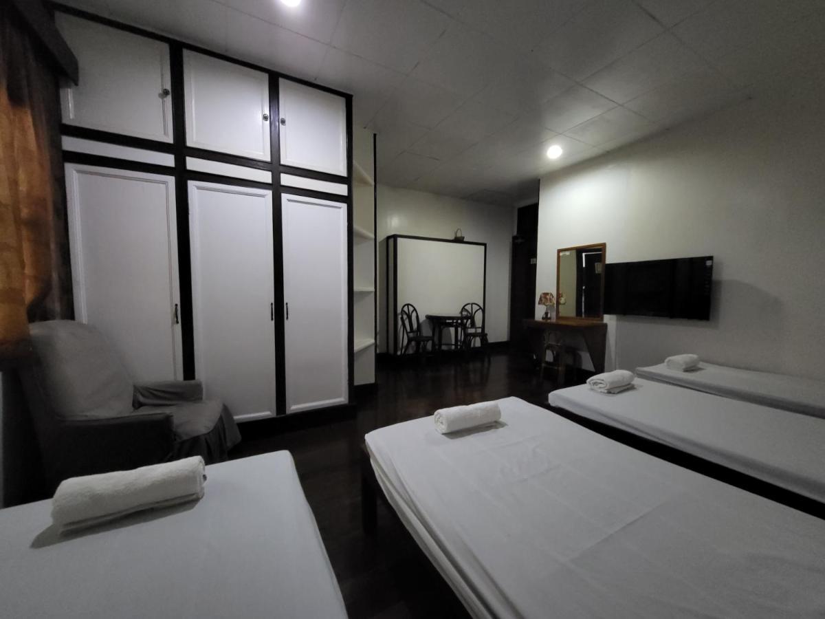 Ayahay Sa Matutina Puerto Princesa Exterior photo